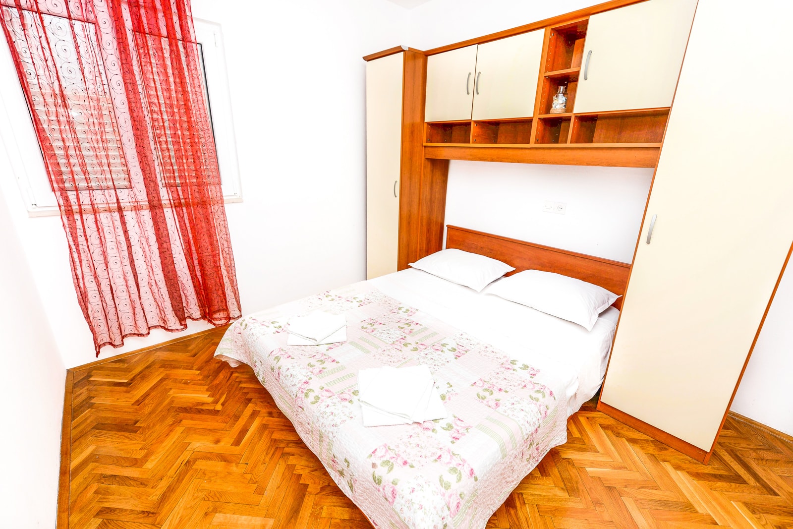 APARTMANI NENA – Apartman s jednom spavaćom sobom