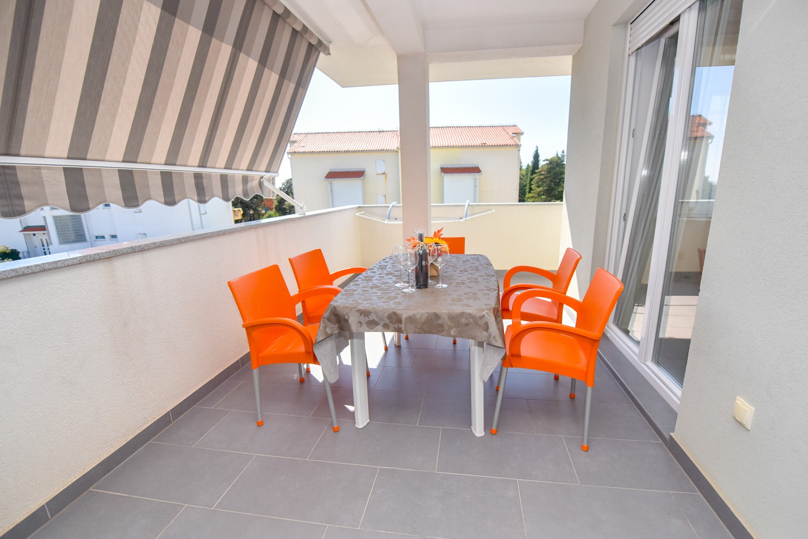 FERIENWOHNUNG YOKO – Ferienwohnung mit einen schlafzimmer -02